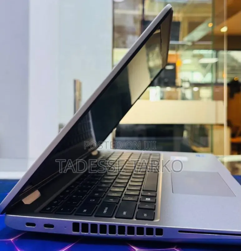 New Laptop Dell Precision 3581 16GB Intel Core i7 SSD 1T