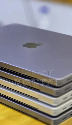 New Laptop Apple MacBook Pro 2021 M1 16GB Apple M1 Pro SSD 512GB