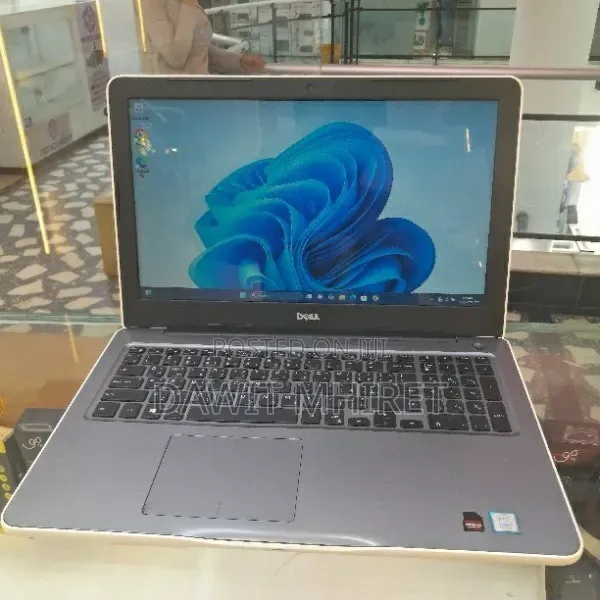 New Laptop Dell Inspiron 15 5567 8GB Intel Core i7 SSD 1T