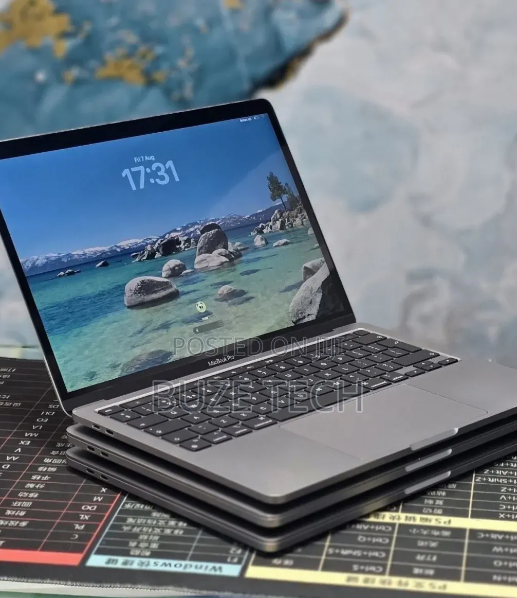 New Laptop Apple MacBook Pro 2020 M1 8GB Apple M1 Pro SSD 512GB