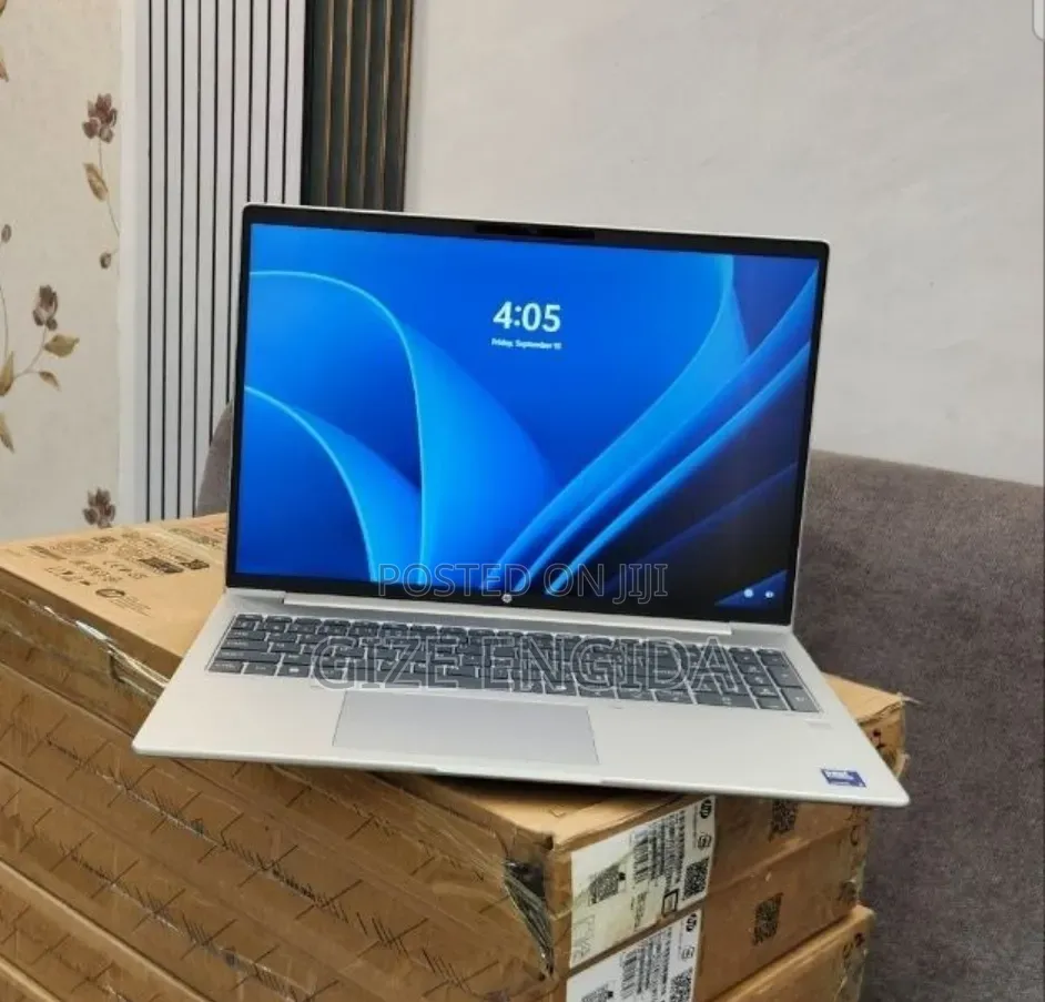 New Laptop HP ProBook 460 G11 16GB Intel Core Ultra 7 SSD 512GB