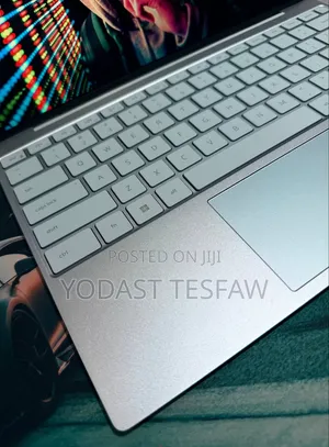 New Laptop Dell XPS 13 16GB Intel Core i7 SSD 512GB
