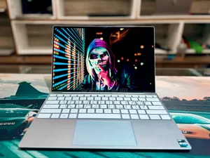 New Laptop Dell XPS 13 16GB Intel Core i7 SSD 512GB