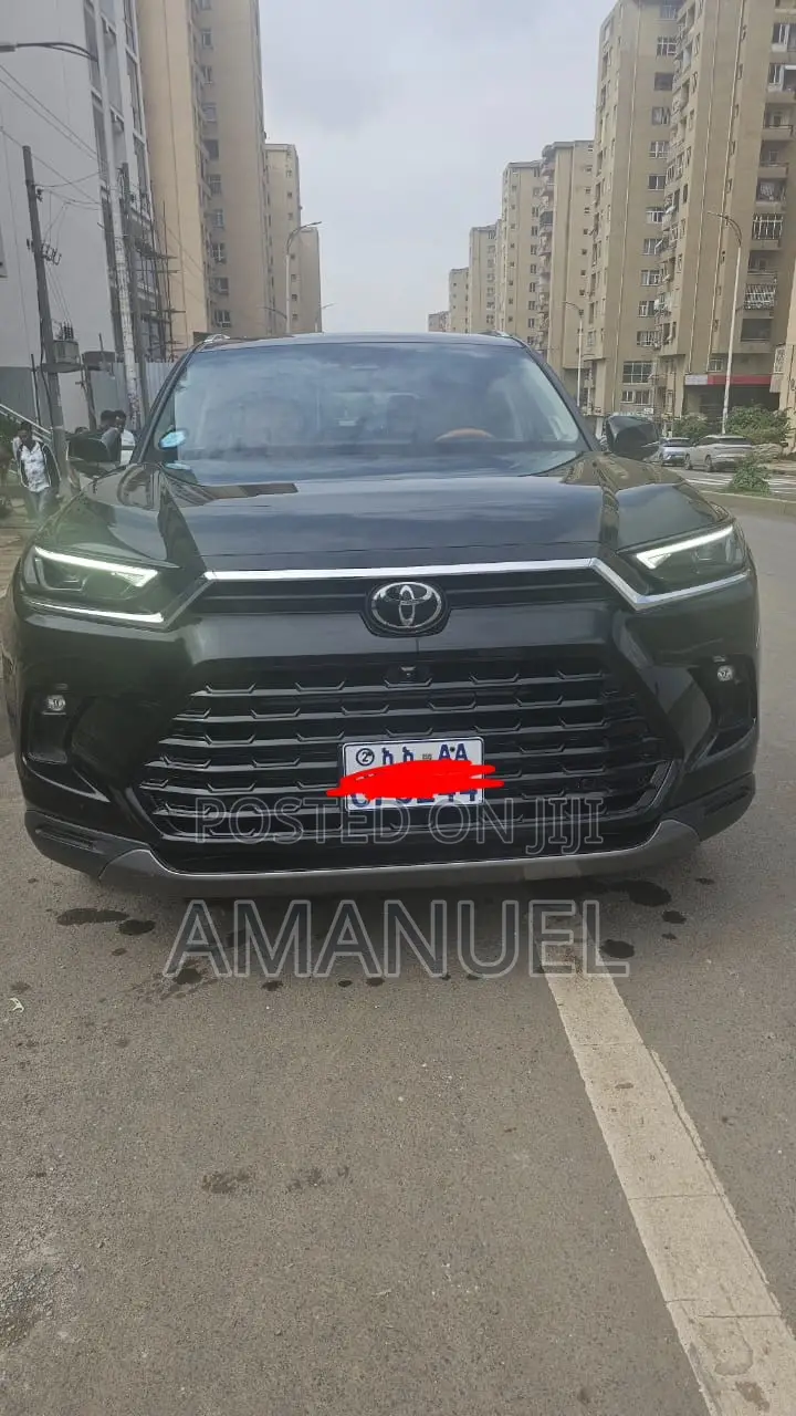 Toyota Grand Highlander Hybrid 2024 Black