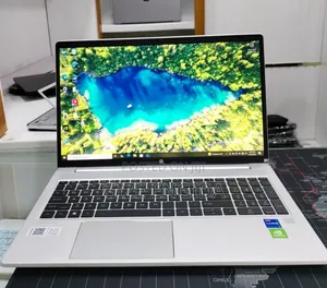 New Laptop HP ProBook 450 G8 16GB Intel Core i7 SSD 512GB