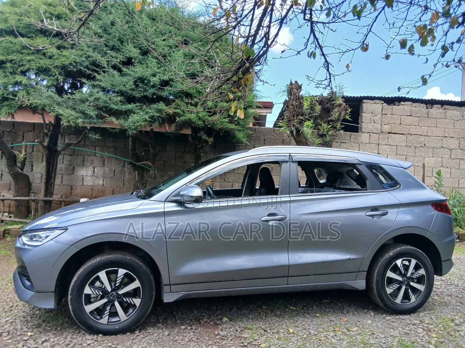 BYD E2 43 kWh 94 hp FWD 2025 Gray