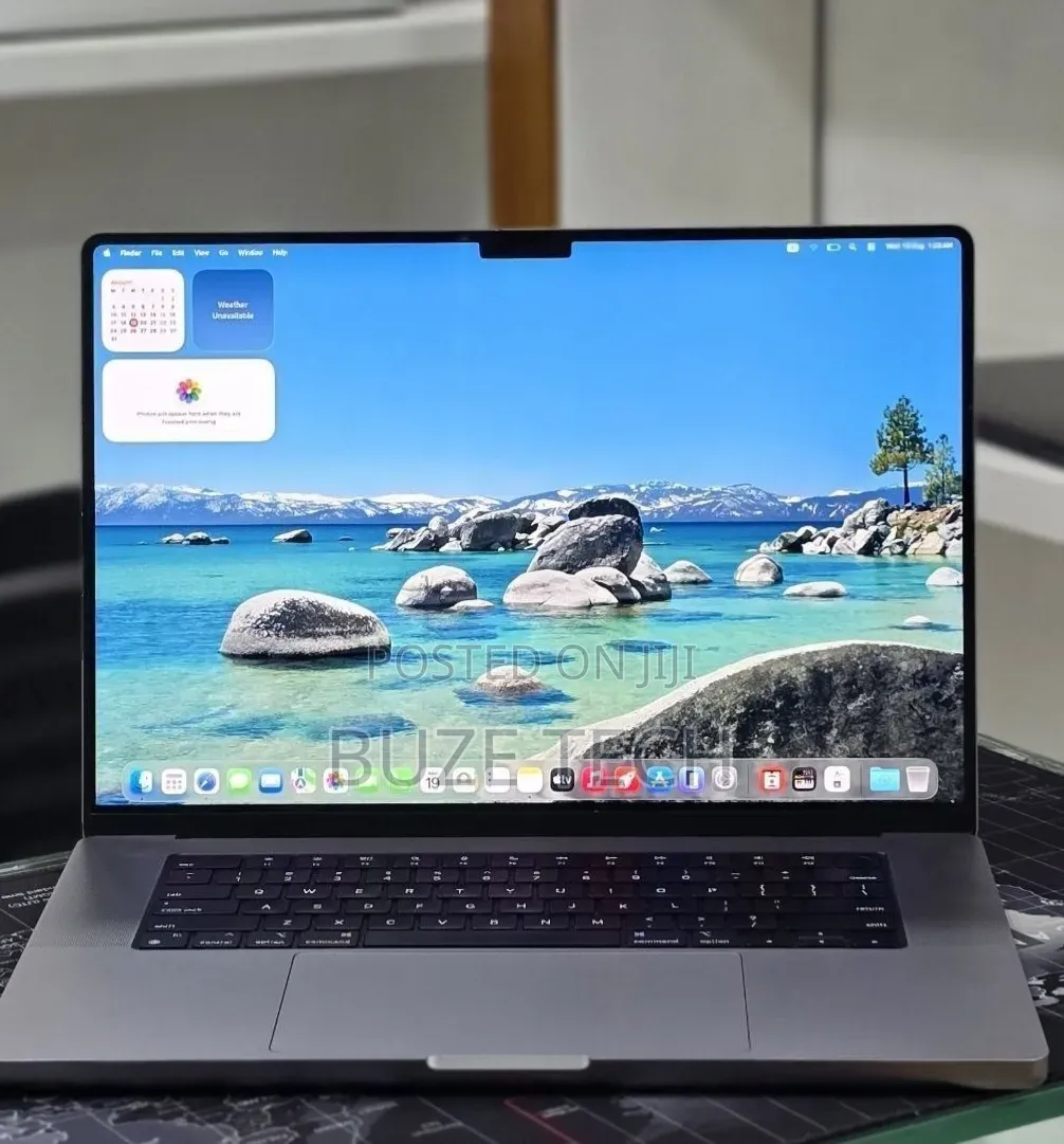 New Laptop Apple MacBook Pro 2023 M2 16GB Apple M2 SSD 512GB