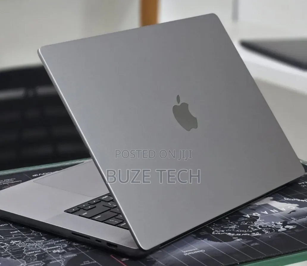 New Laptop Apple MacBook Pro 2023 M2 16GB Apple M2 SSD 512GB