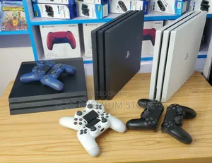 PS4 Pro (ጄልብሬክ) | 12 ጌም የተጫነበት | 2 Original Joystick ያልተፈታ Dubai Used