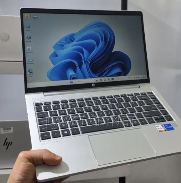 New Laptop HP EliteBook x360 1040 G10 16GB Intel Core i7 SSD 512GB