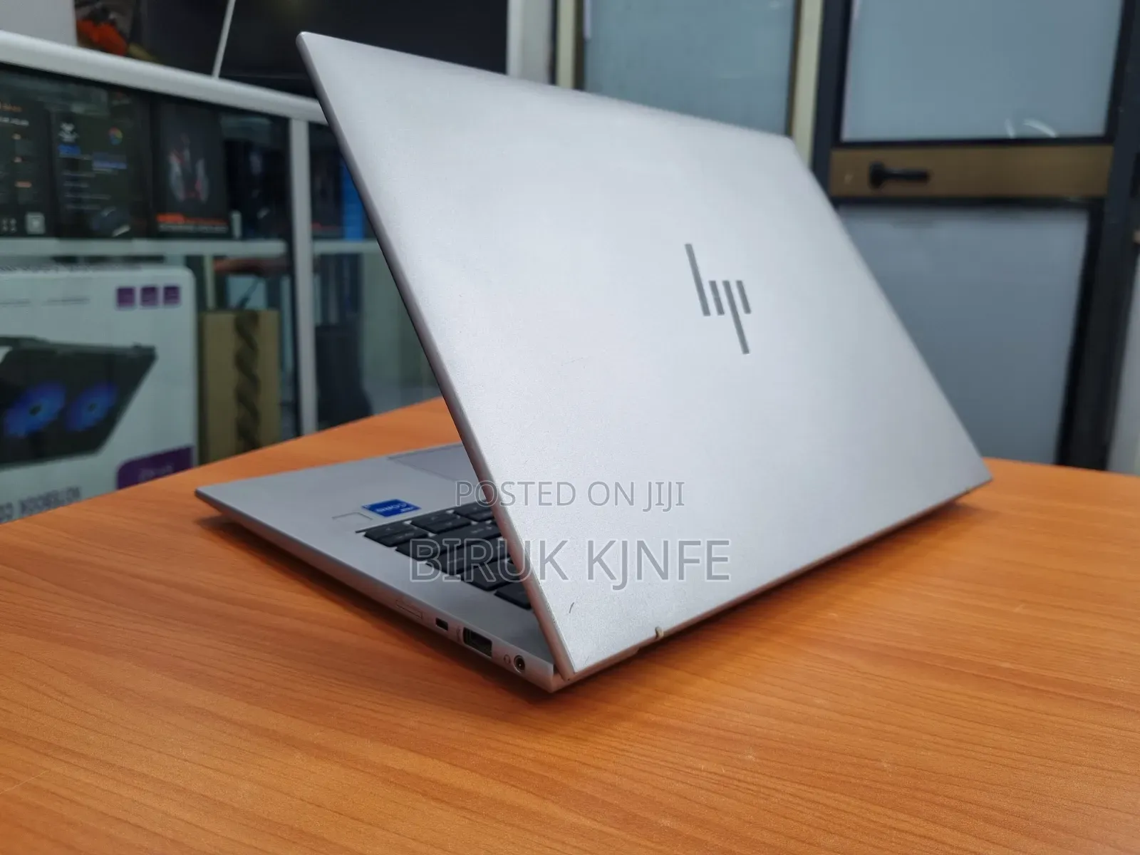 New Laptop HP ZBook Firefly 14 G10 16GB Intel Core i5 SSD 512GB