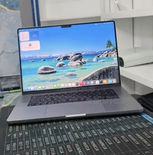 New Laptop Apple MacBook Pro 2024 M4 32GB Apple M1 Pro SSD 512GB