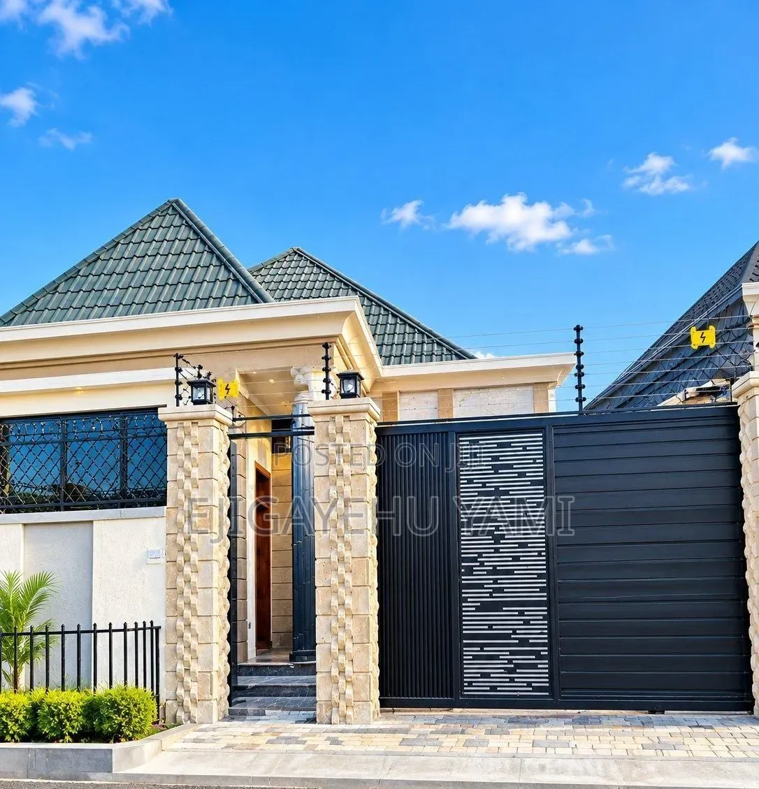 Furnished 3bdrm Villa in Vila, Bole for sale