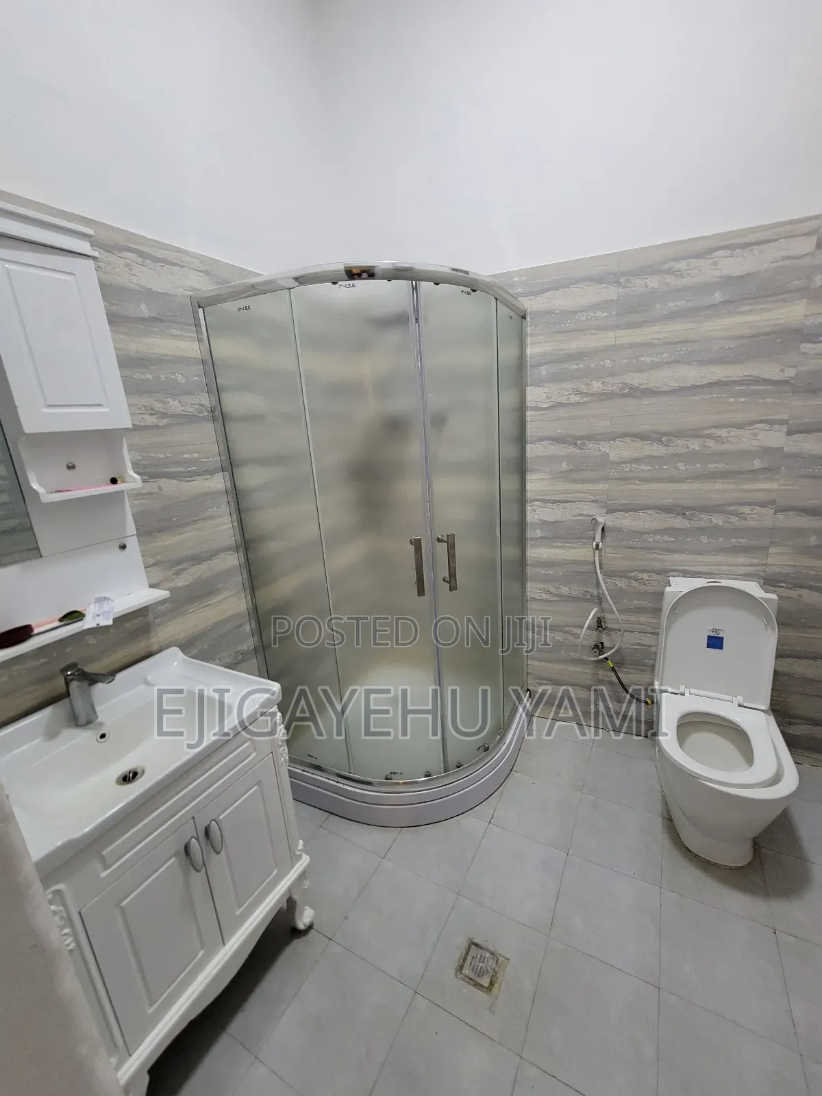 Furnished 3bdrm Villa in Vila, Bole for sale
