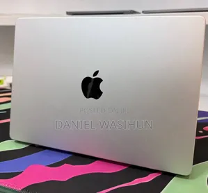 New Laptop Apple MacBook Pro 2021 M1 16GB Apple M1 Pro SSD 512GB