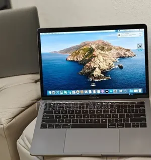 New Laptop Apple MacBook Pro 2019 16GB Intel Core i7 SSD 1T