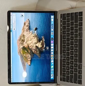 New Laptop Apple MacBook Pro 2019 16GB Intel Core i7 SSD 1T