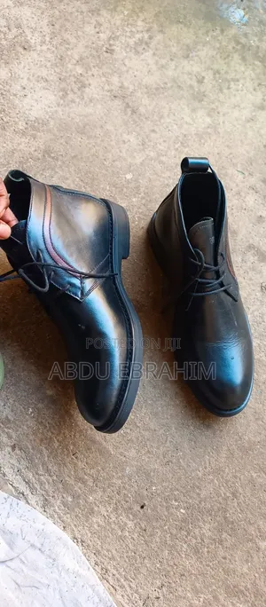 40 ቁጥር የወንድ ጫማ