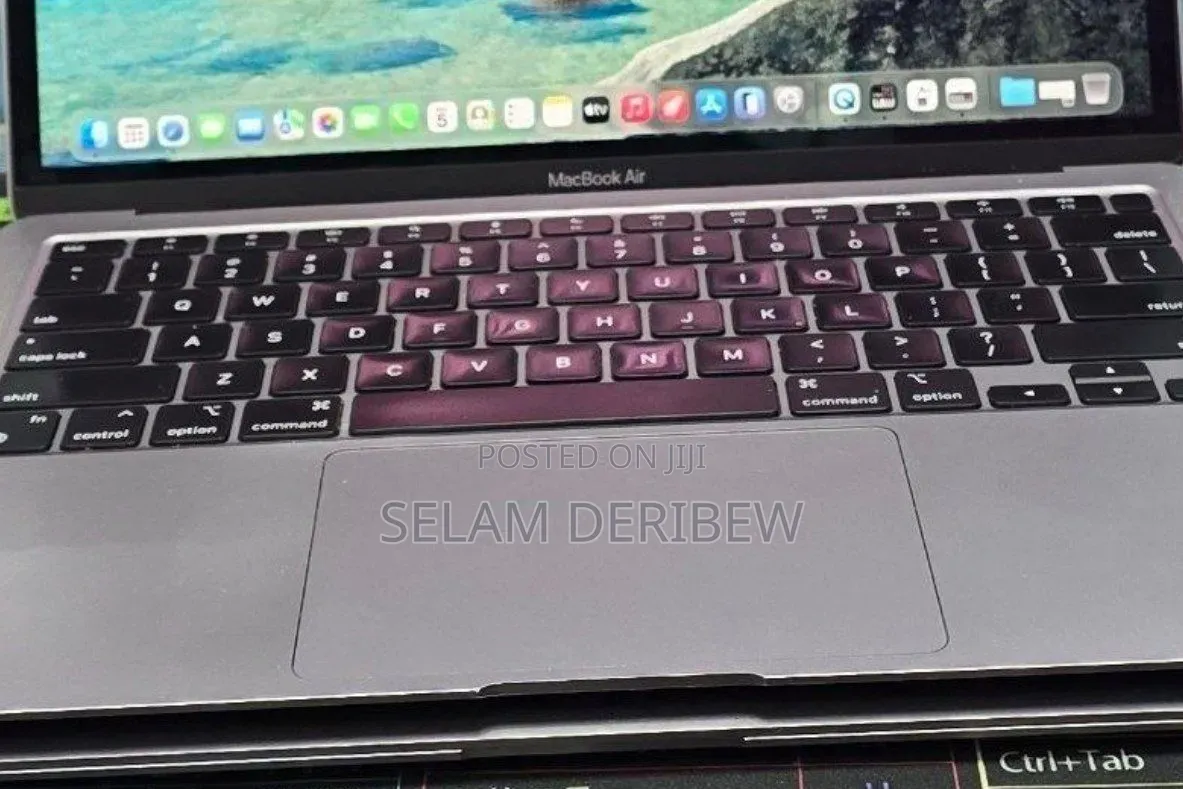 New Laptop Apple MacBook Air 2020 M1 8GB Apple M1 SSD 256GB