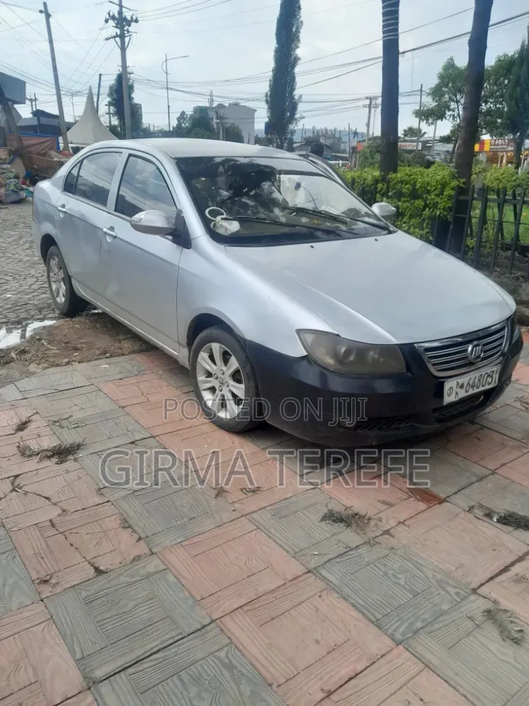 Lifan Abay 2010 Silver