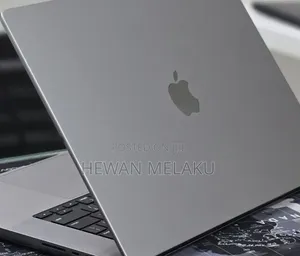 New Laptop Apple MacBook Pro 2022 M2 16GB Apple M2 SSD 512GB