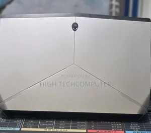 New Laptop Alienware M17x R2 8GB Intel Core i7 SSD 256GB