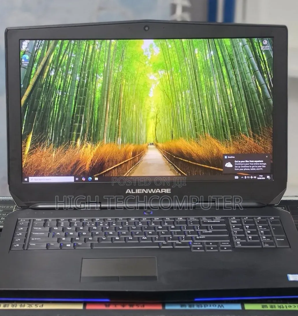 New Laptop Alienware M17x R2 8GB Intel Core i7 SSD 256GB