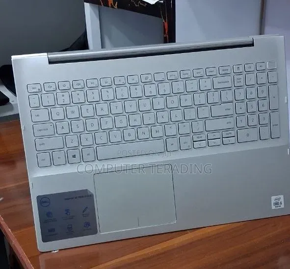 New Laptop Dell Inspiron 15 16GB Intel Core i5 SSD 256GB