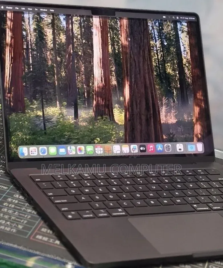 New Laptop Apple MacBook Pro 2024 M4 16GB Apple M4 SSD 512GB