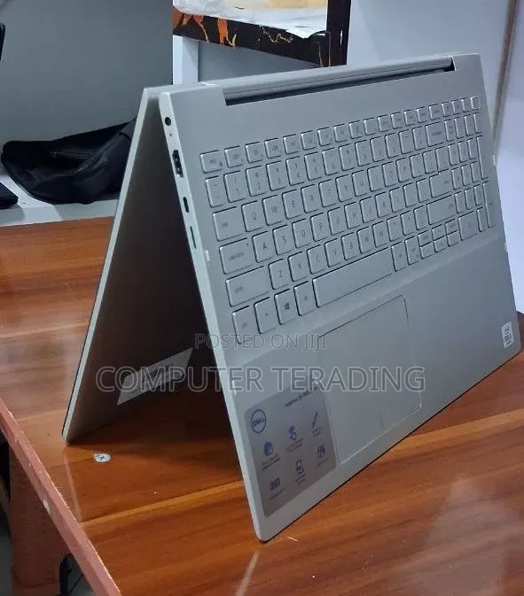 New Laptop Dell Inspiron 15 16GB Intel Core i5 SSD 256GB