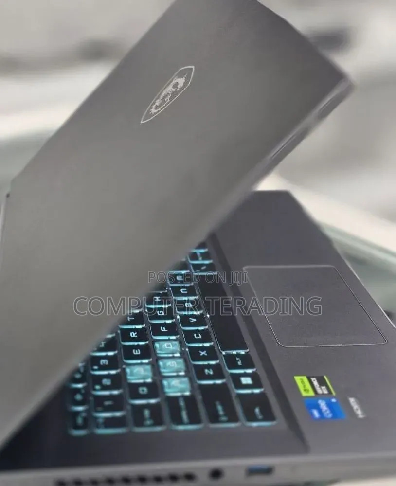 New Laptop MSI 16GB Intel Core i5 SSD 1T