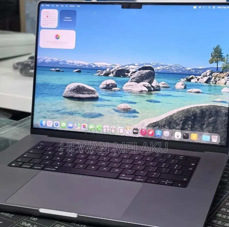 New Laptop Apple MacBook Pro 2021 M1 32GB Apple M1 Pro SSD 512GB