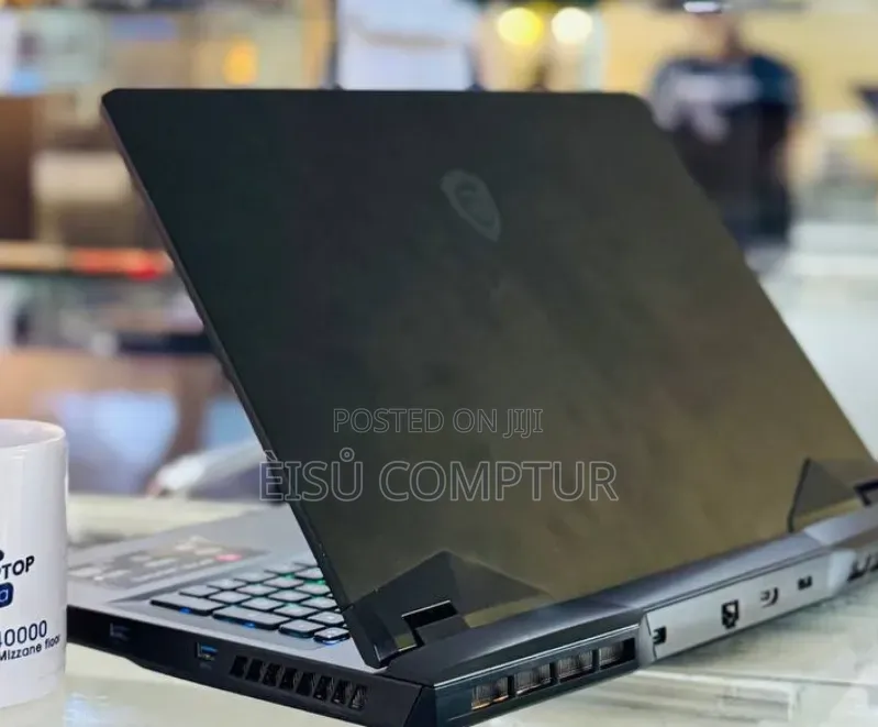 New Laptop MSI Pulse GL66 16GB Intel Core i7 SSD 512GB