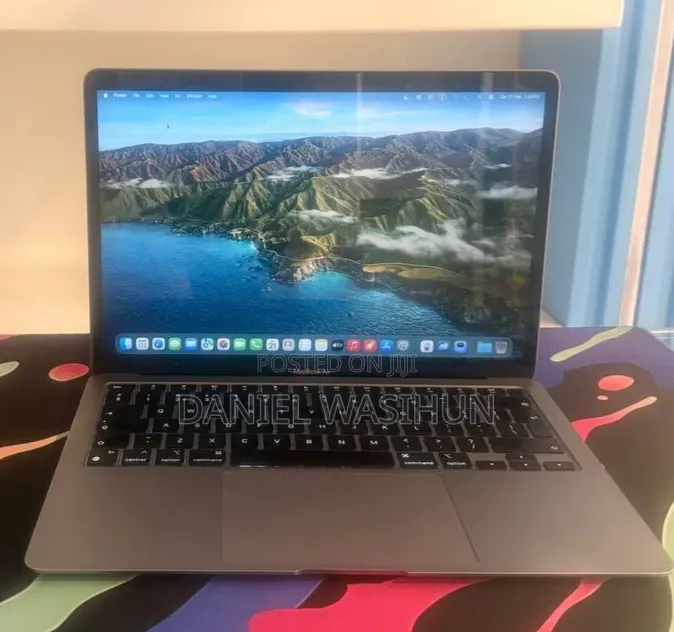 New Laptop Apple MacBook Air 2020 M1 8GB Apple M1 SSD 256GB