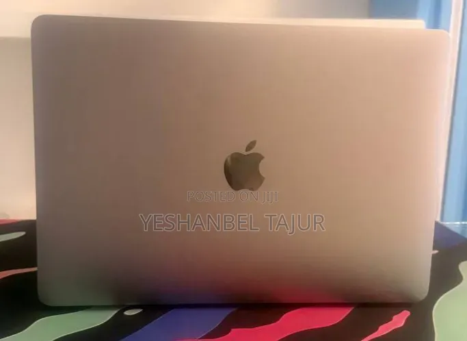 New Laptop Apple MacBook Air 2020 M1 8GB Apple M1 SSD 256GB