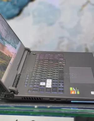 New Laptop Asus G771JM 16GB AMD Ryzen 9 SSD 1T