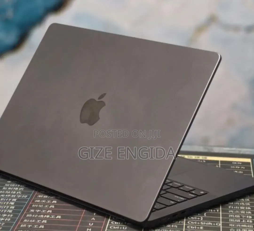 New Laptop Apple MacBook Pro 2024 M4 16GB Apple M4 SSD 512GB