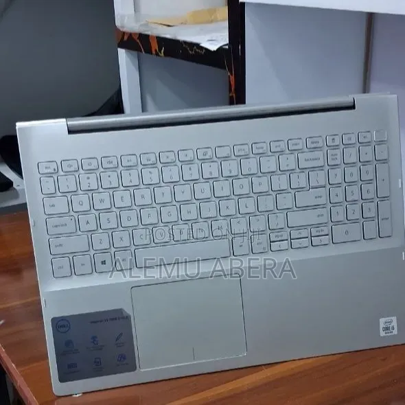 New Laptop Dell Inspiron 15 16GB Intel Core i5 SSD 256GB