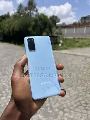 Samsung Galaxy S20 128 GB Blue
