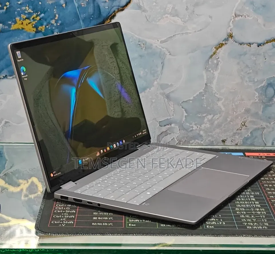 New Laptop HP OmniBook X Flip 14" 16GB Intel Core Ultra 7 SSD 1T