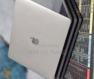 New Laptop Apple MacBook Pro 2020 8GB Apple M1 Pro SSD 512GB