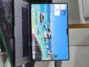 New Laptop Apple MacBook Pro 2023 M2 16GB Apple M2 SSD 512GB