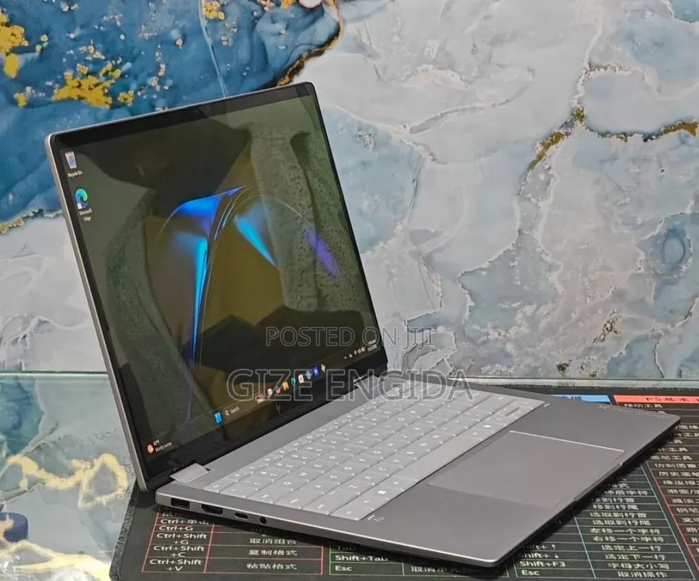 New Laptop HP OmniBook X Flip 16" 16GB Intel Core Ultra 7 SSD 1T