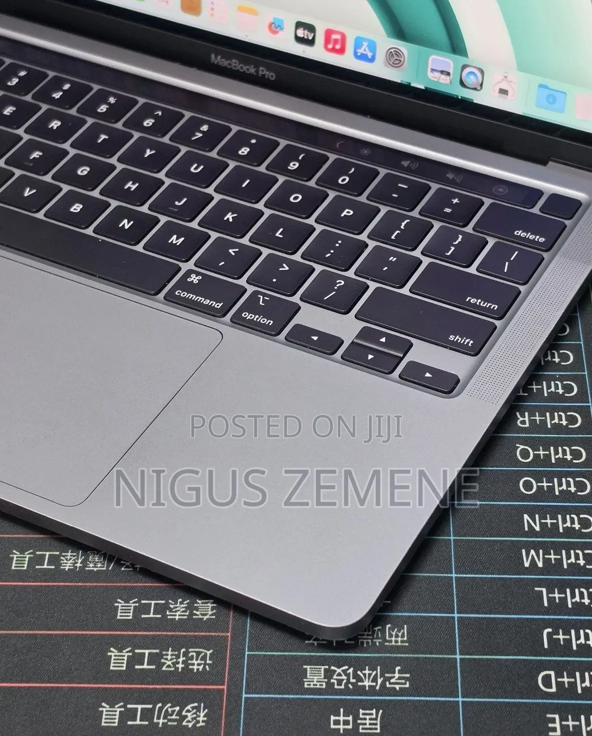 New Laptop Apple MacBook Air 2022 M2 8GB Intel Core i5 SSD 256GB