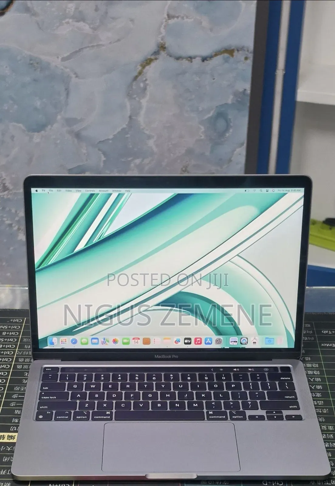 New Laptop Apple MacBook Air 2022 M2 8GB Intel Core i5 SSD 256GB