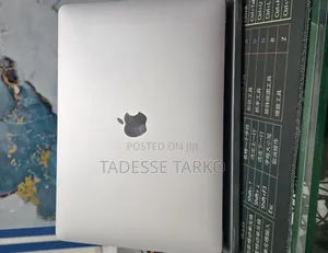 New Laptop Apple MacBook Air 2020 M1 8GB Apple M1 SSD 256GB