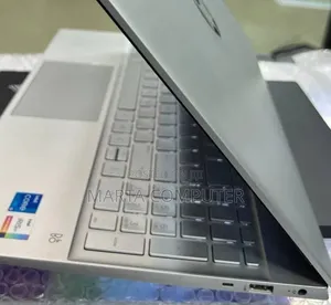 New Laptop HP Pavilion 15 8GB Intel Core i5 SSD 512GB