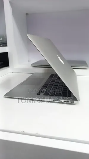 Laptop Apple MacBook Air 2017 8GB Intel Core i7 SSD 128GB