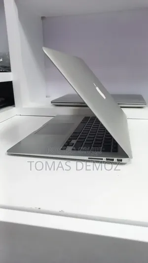 Laptop Apple MacBook Air 2017 8GB Intel Core i7 SSD 128GB