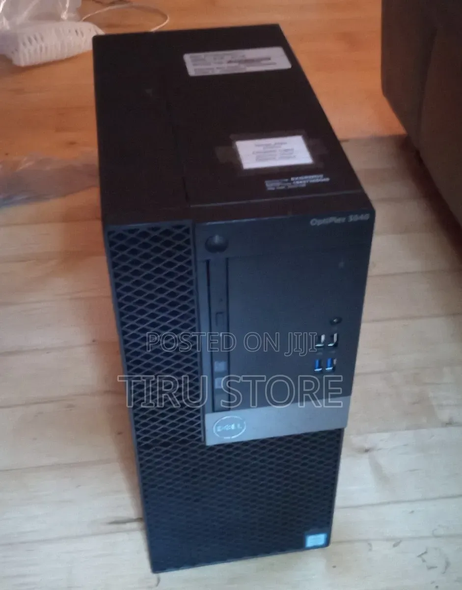 Desktop Computer Dell Optiplex 3040 4GB Intel Core i5 HDD 500GB